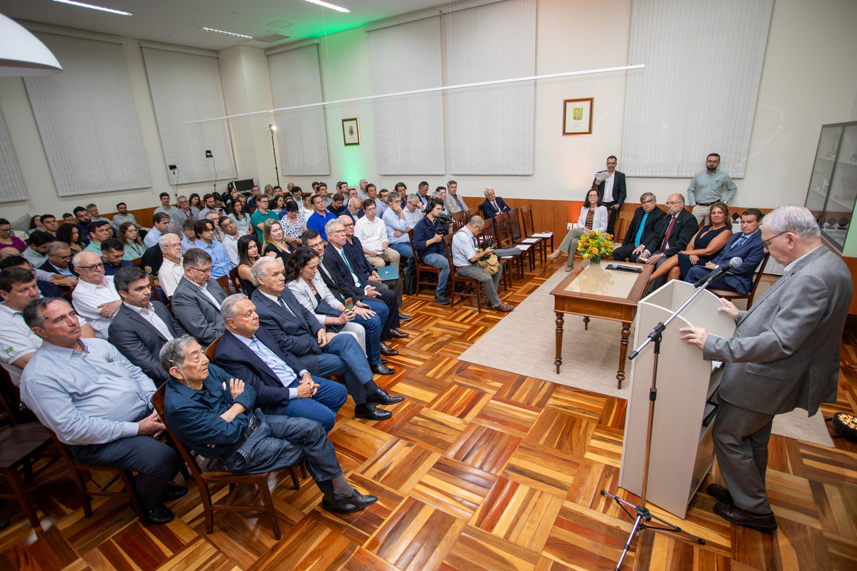 Fapesp, Esalq/USP e Fundecitrus oficializam a cria��o do CPA  Citros, em Piracicaba (SP)